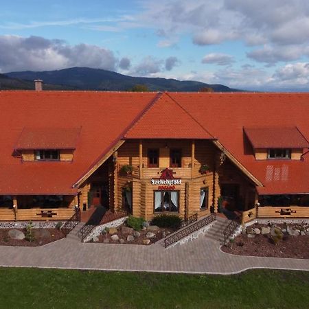 Szekelyfoeld Fogado Hotell Borzont Eksteriør bilde